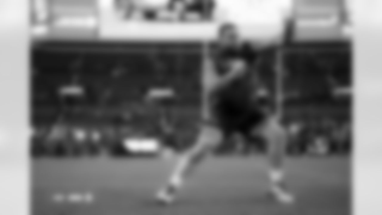 Quinn Meinerz (77) before the Broncos' Week 10 game against the Las Vegas Raiders at Empower Field at Mile High in Denver, Colorado on November 6, 2025. Photo by Ben Swanson / Denver Broncos