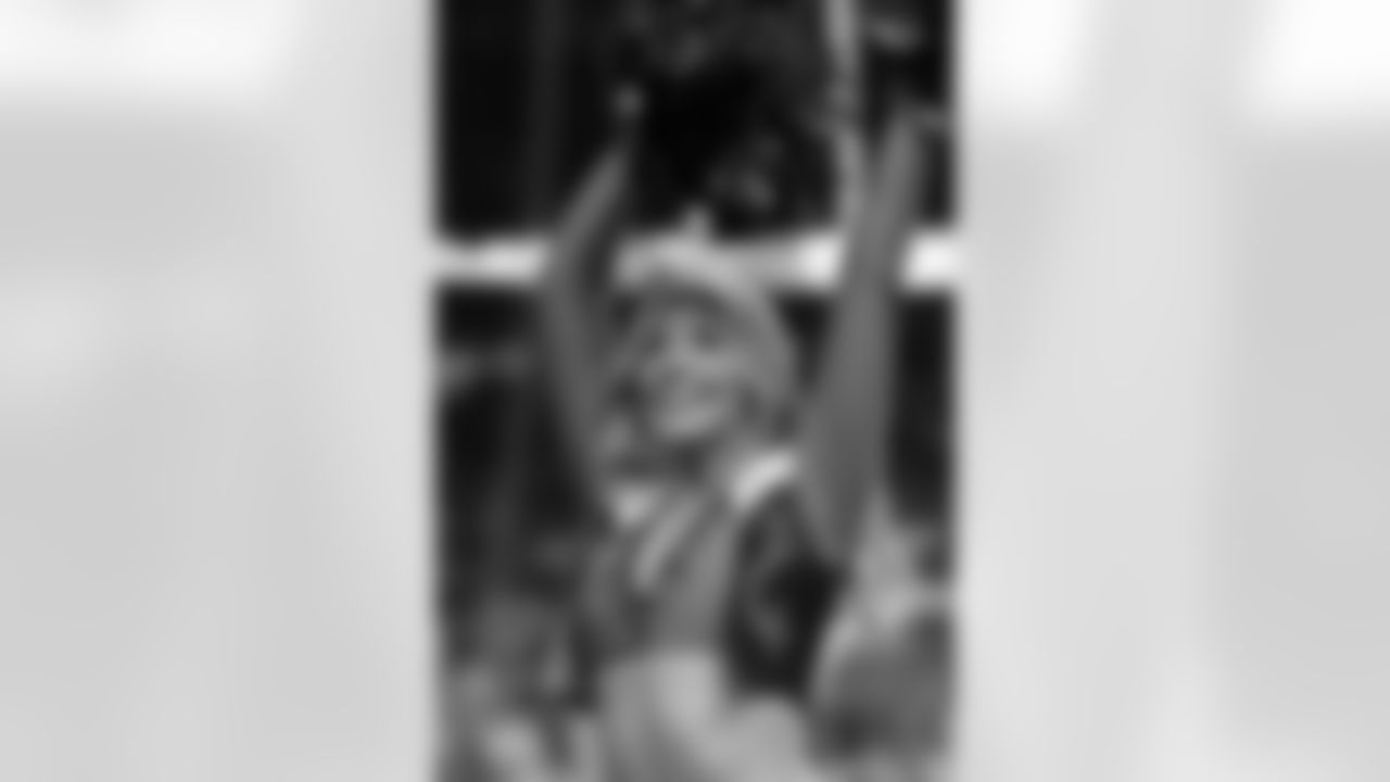 Denver Broncos Cheerleaders perform during the Broncos' Week 15 game against the Green Bay Packers at Empower Field at Mile High in Denver, Colorado on December 14, 2025. Photo by Adam Bratten / Denver Broncos