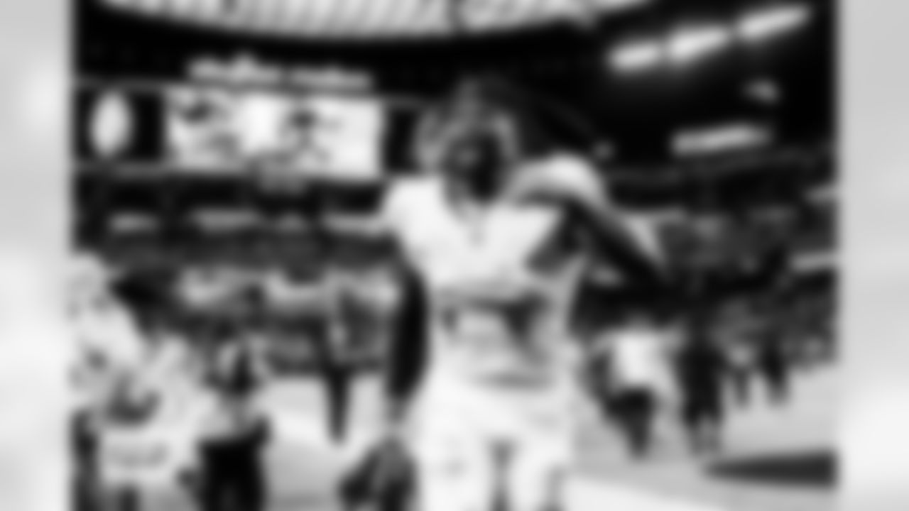 Denver Broncos linebacker Dre Greenlaw (57) reacts after the Broncos' Week 14 game against the Las Vegas Raiders at Allegiant Stadium in Las Vegas, Nevada on December 7, 2025. Photo by Ben Swanson / Denver Broncos