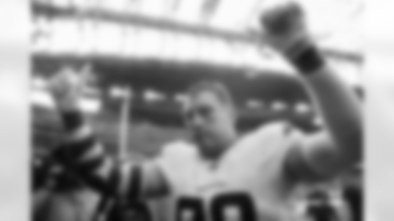 Zach Allen during the Broncos' Week 9 game against the Houston Texans at NRG Stadium in Houston, Texas on November 2, 2025. Photo by Ben Swanson / Denver Broncos