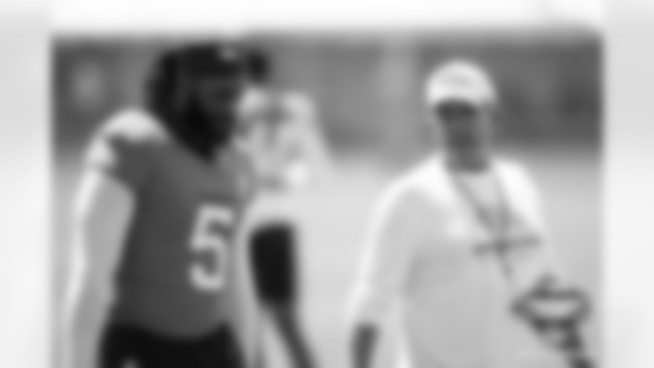 Baron Browning and Sean Payton during training camp at Broncos Park Powered by CommonSpirit in Englewood, Colorado on August 23, 2024. Photo by Ben Swanson / Denver Broncos