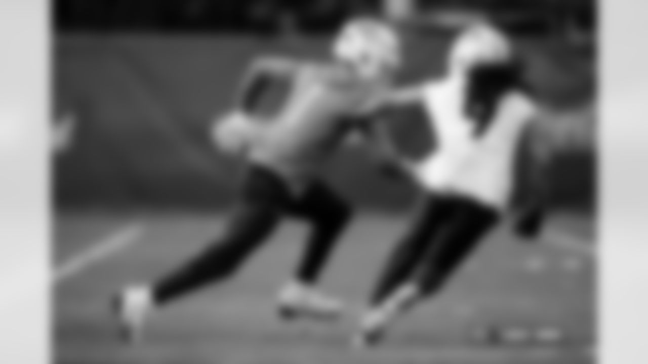 Evan Engram and Talanoa Hufanga during practice at Broncos Park Powered by CommonSpirit in Englewood, Colorado on December 19, 2025. Photo by Ben Swanson / Denver Broncos