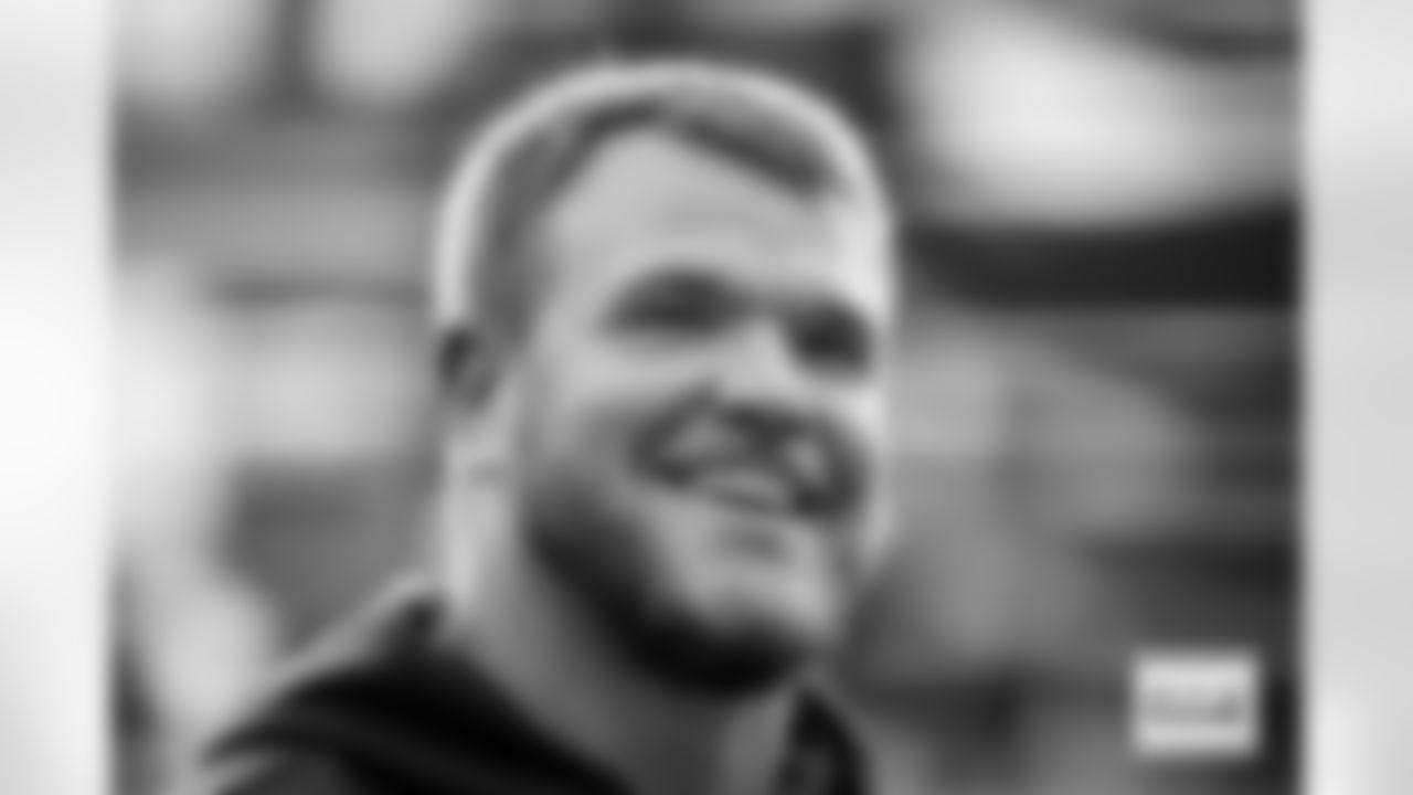 Mike McGlinchey before the Broncos' Week 7 game against the New York Giants at Empower Field at Mile High in Denver, Colorado on October 19, 2025. Photo by Ben Swanson / Denver Broncos