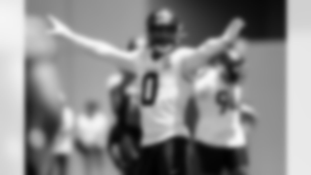 Jonathon Cooper during a mandatory minicamp practice at Broncos Park Powered by CommonSpirit on June 11, 2025 in Englewood, Colorado. Photo by Ben Swanson / Denver Broncos
