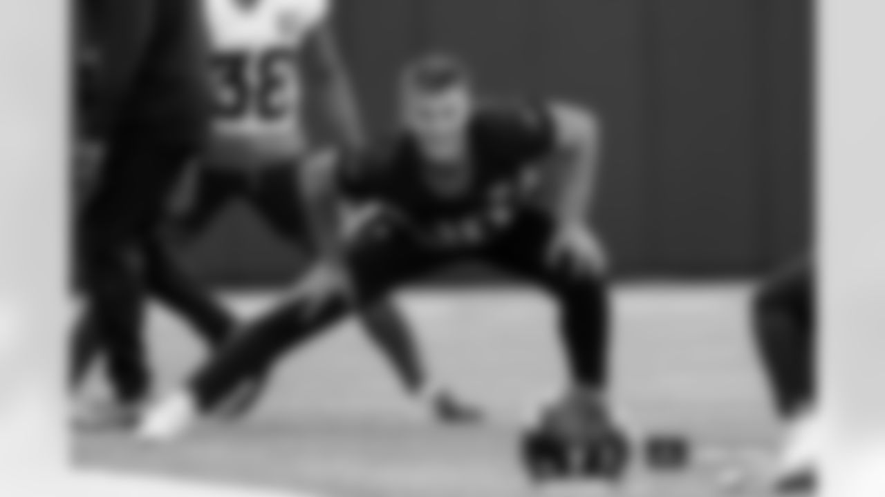 Bo Nix during practice at Broncos Park Powered by CommonSpirit in Englewood, Colorado on September 6, 2024. Photo by Ben Swanson / Denver Broncos