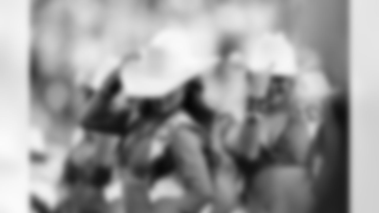 DBC Mikayla during the Broncos' Week 18 game against the Los Angeles Chargers at Empower Field at Mile High in Denver, Colorado on January 4, 2026. Photo by Gabriel Christus / Denver Broncos