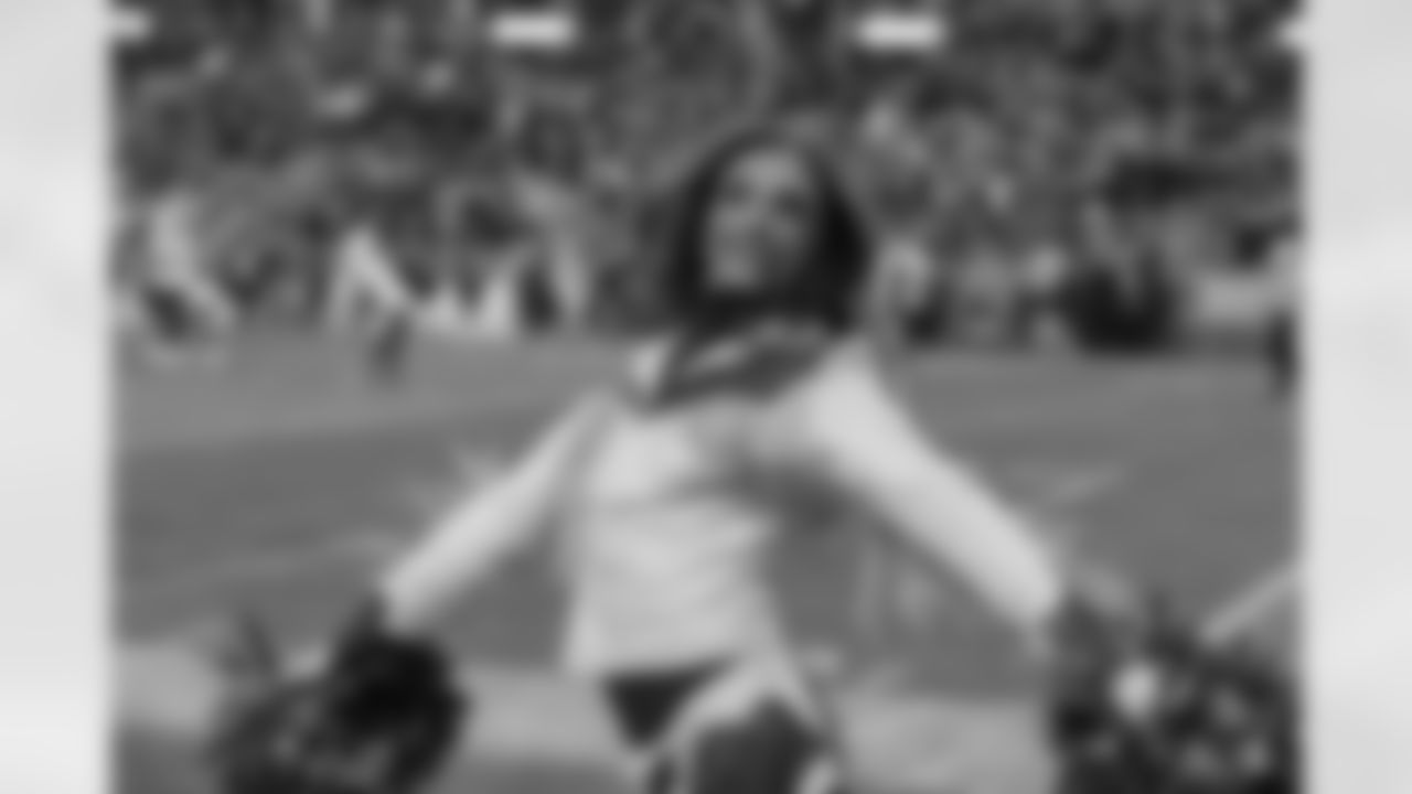 during the Broncos' Divisional Round playoff game against the Buffalo Bills at Empower Field at Mile High in Denver, Colorado on January 17, 2026. Photo by Paul Cloud / Denver Broncos