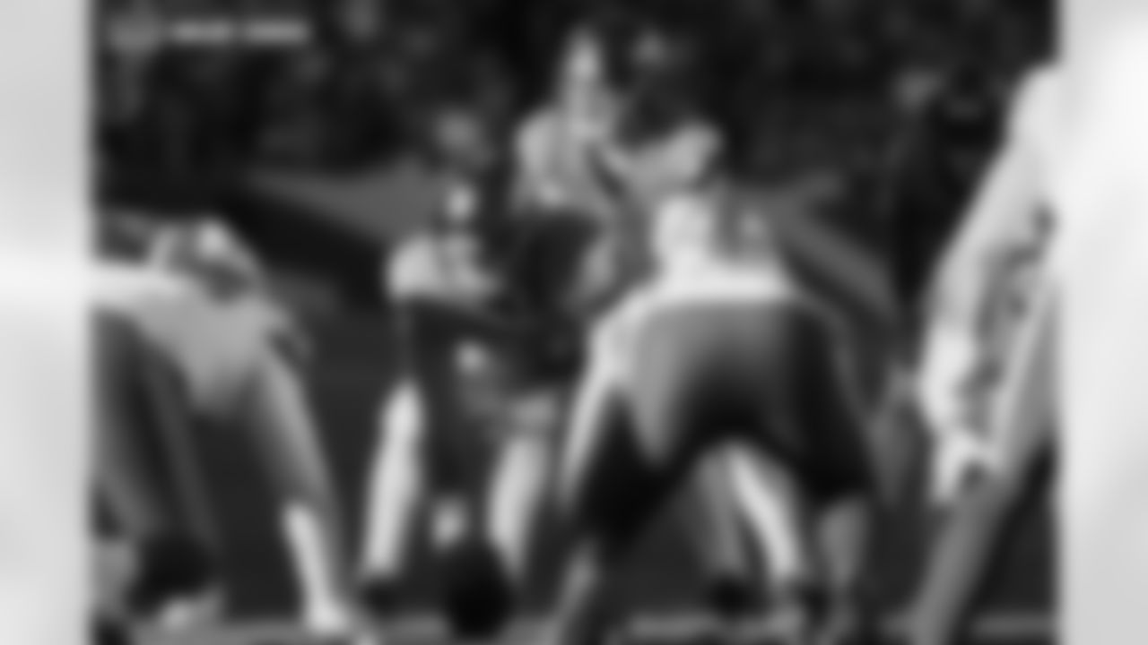 Bo Nix (10) during the Broncos' Divisional Round playoff game against the Buffalo Bills at Empower Field at Mile High in Denver, Colorado on January 17, 2026. Photo by Gabriel Christus / Denver Broncos