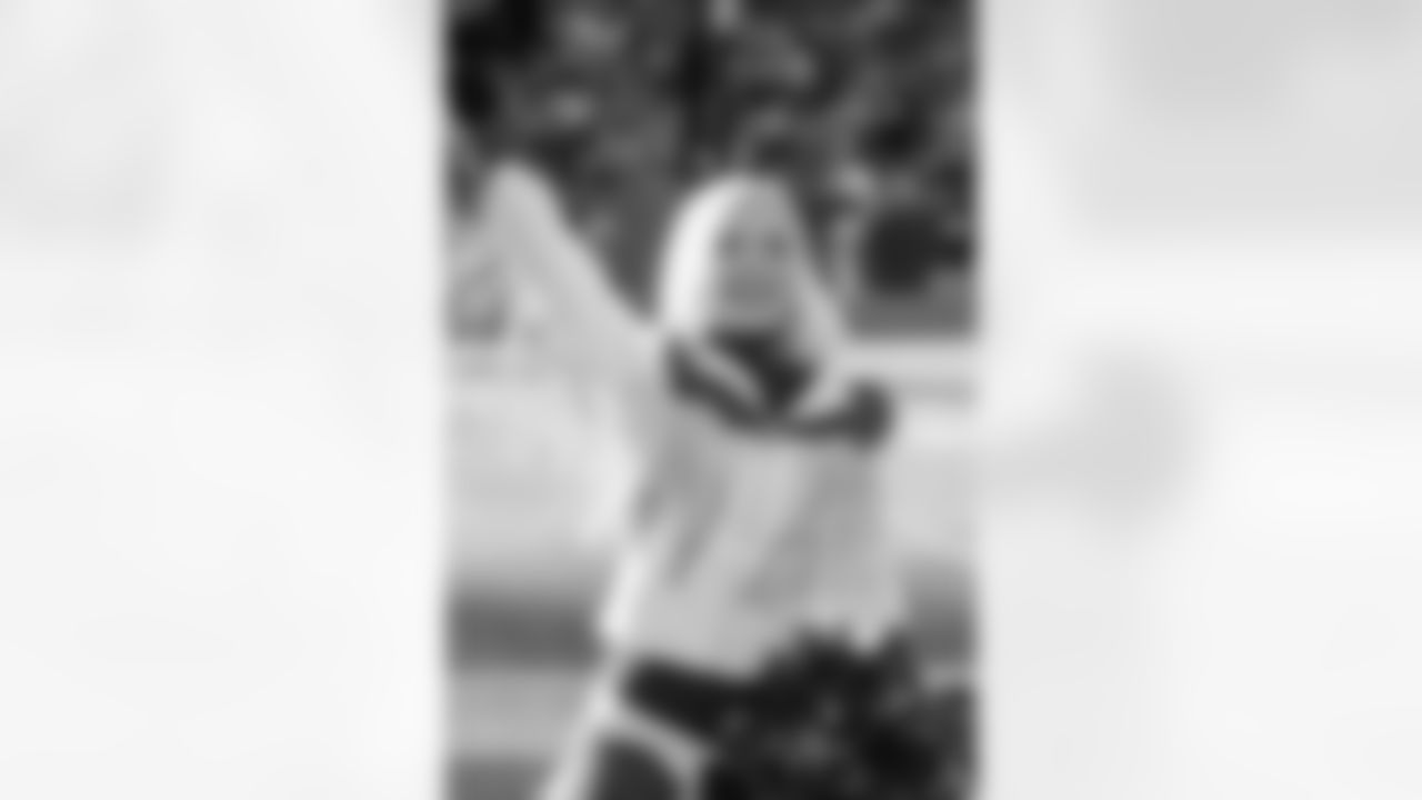 during the Broncos' Divisional Round playoff game against the Buffalo Bills at Empower Field at Mile High in Denver, Colorado on January 17, 2026. Photo by Paul Cloud / Denver Broncos