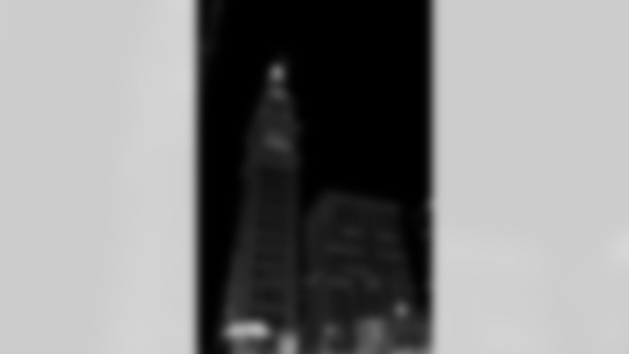 The Daniels & Fisher Tower is lit up orange and blue for the playoffs in Denver, Colorado on January 12, 2026. Photo by Ben Swanson / Denver Broncos