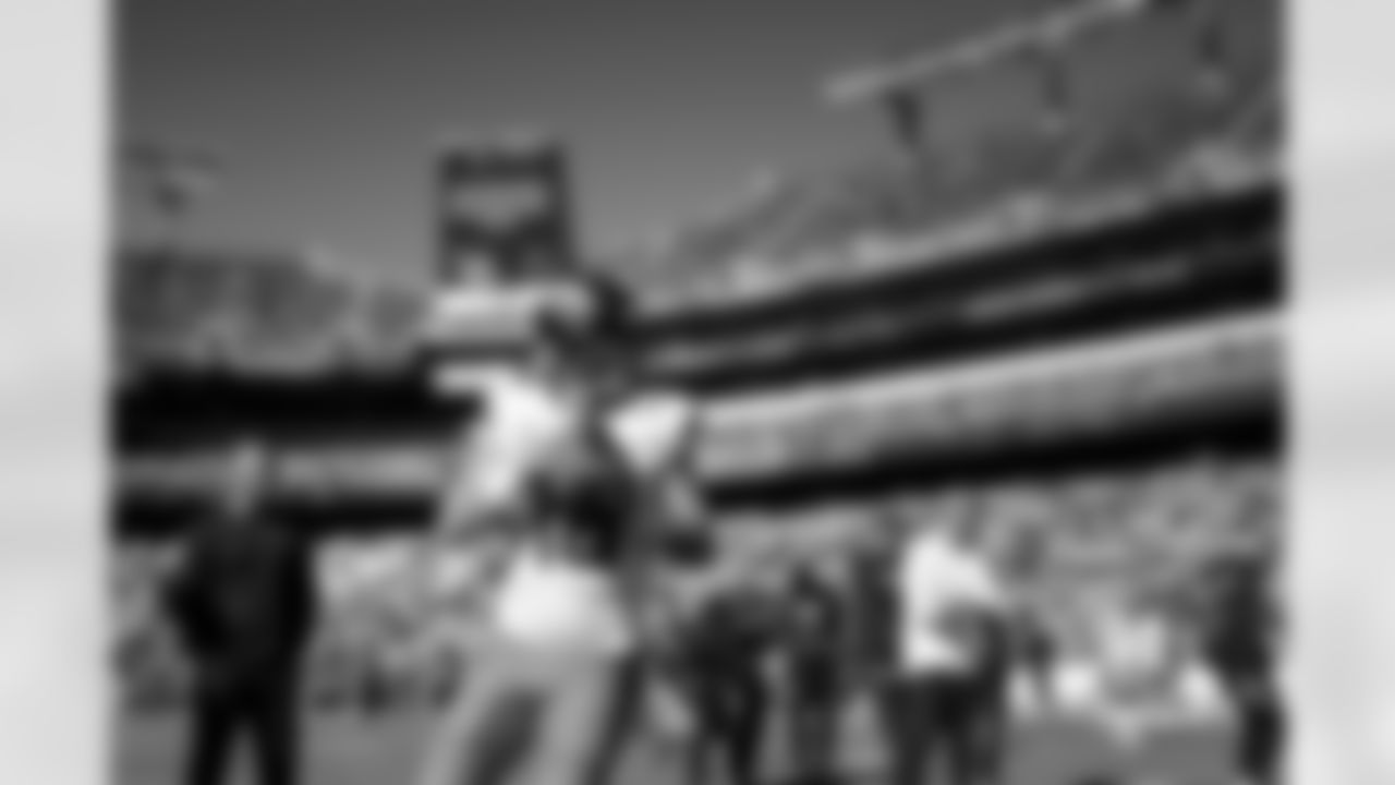 Bo Nix before the Broncos' Week 9 game against the Baltimore Ravens at M&T Bank Stadium in Baltimore, Maryland on November 3, 2024. Photo by Gabriel Christus / Denver Broncos