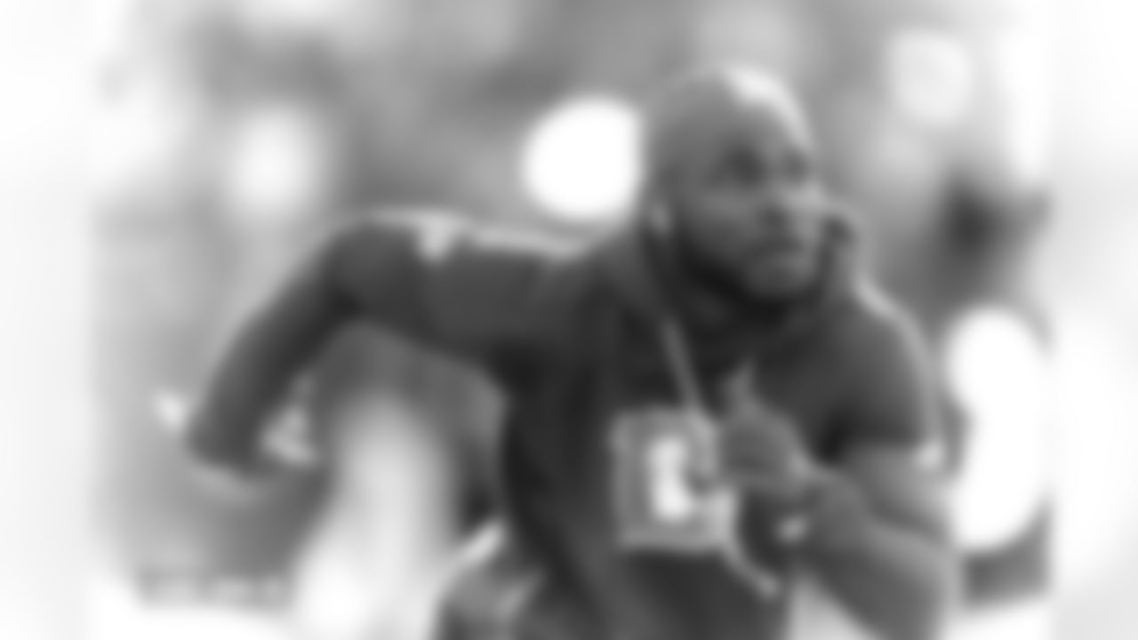 Ja'Quan McMillian before the Broncos' Week 18 game against the Los Angeles Chargers at Empower Field at Mile High in Denver, Colorado on January 4, 2026. Photo by Gabriel Christus / Denver Broncos