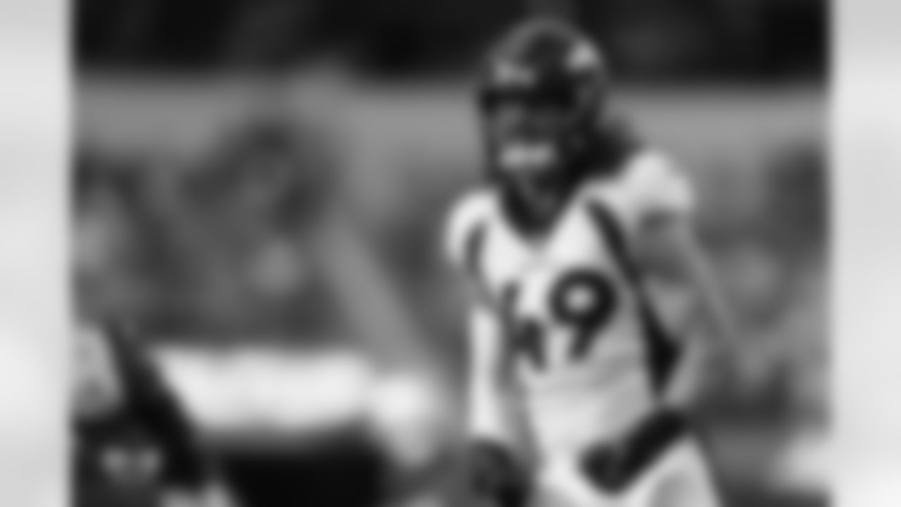 Alex Singleton during the Broncos' Week 14 game against the Los Angeles Chargers at SoFi Stadium in Inglewood, California on December 10, 2023. Photo by Gabriel Christus / Denver Broncos
