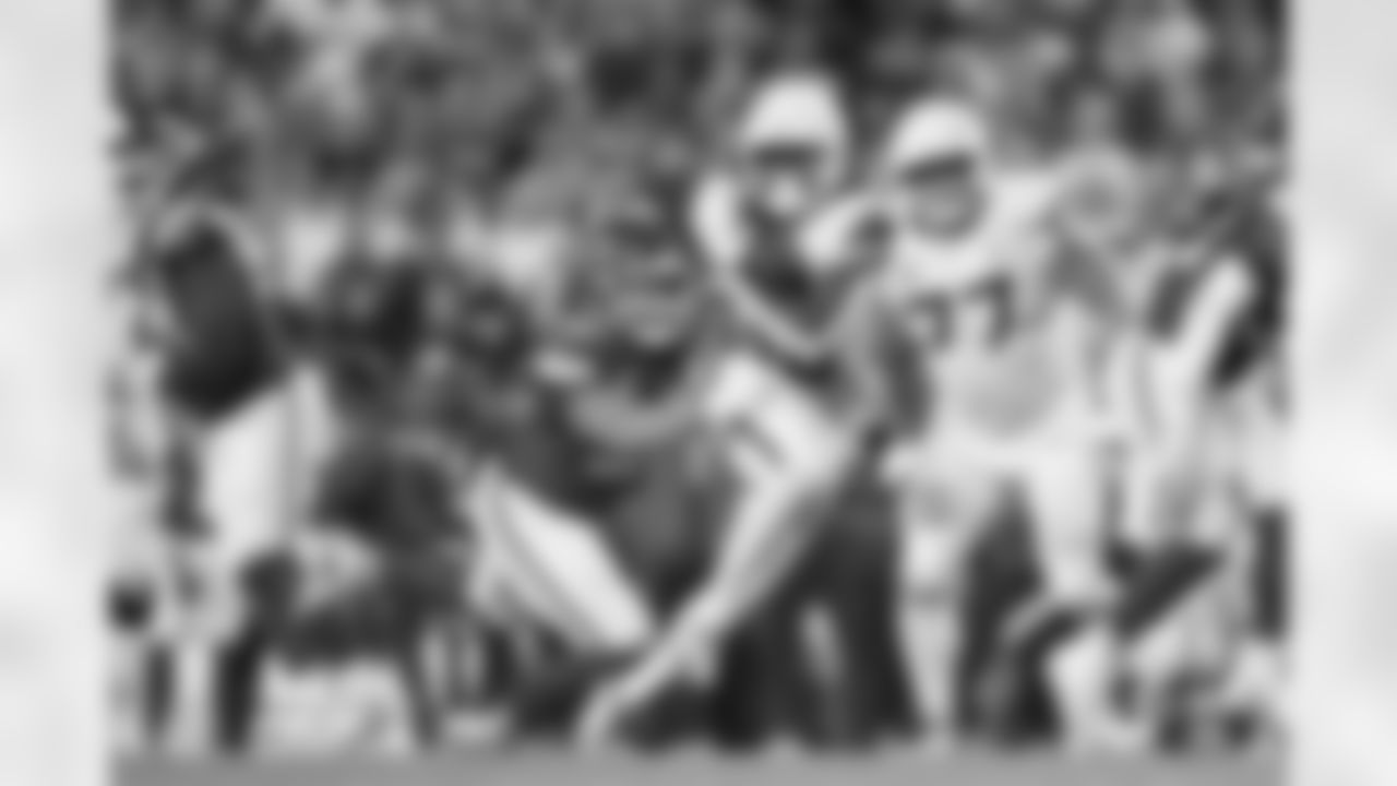 Jaleel McLaughlin during the Broncos' Week 17 game against the Kansas City Chiefs at GEHA Field at Arrowhead Stadium in Kansas City, Missouri on December 25, 2025. Photo by Gabriel Christus / Denver Broncos