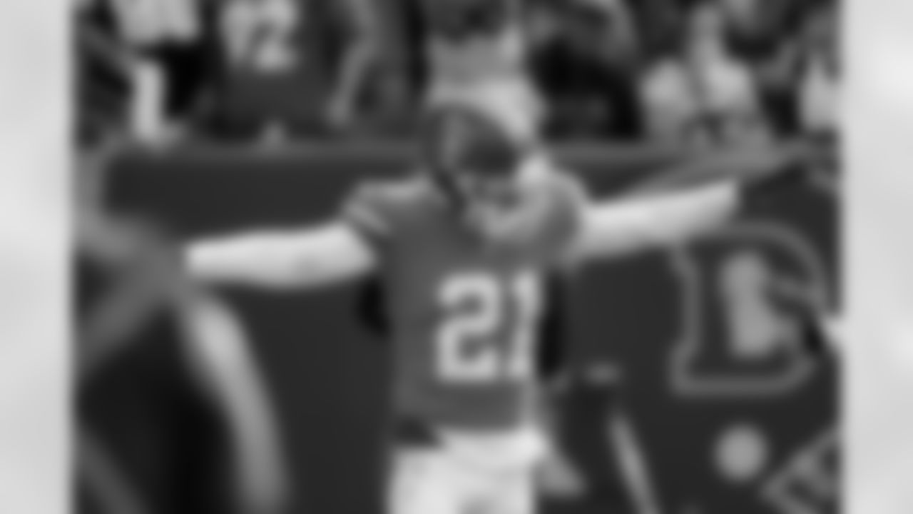 Riley Moss (21) during the Broncos' Week 8 game against the Dallas Cowboys at Empower Field at Mile High in Denver, Colorado on October 26, 2025. Photo by Ben Swanson / Denver Broncos