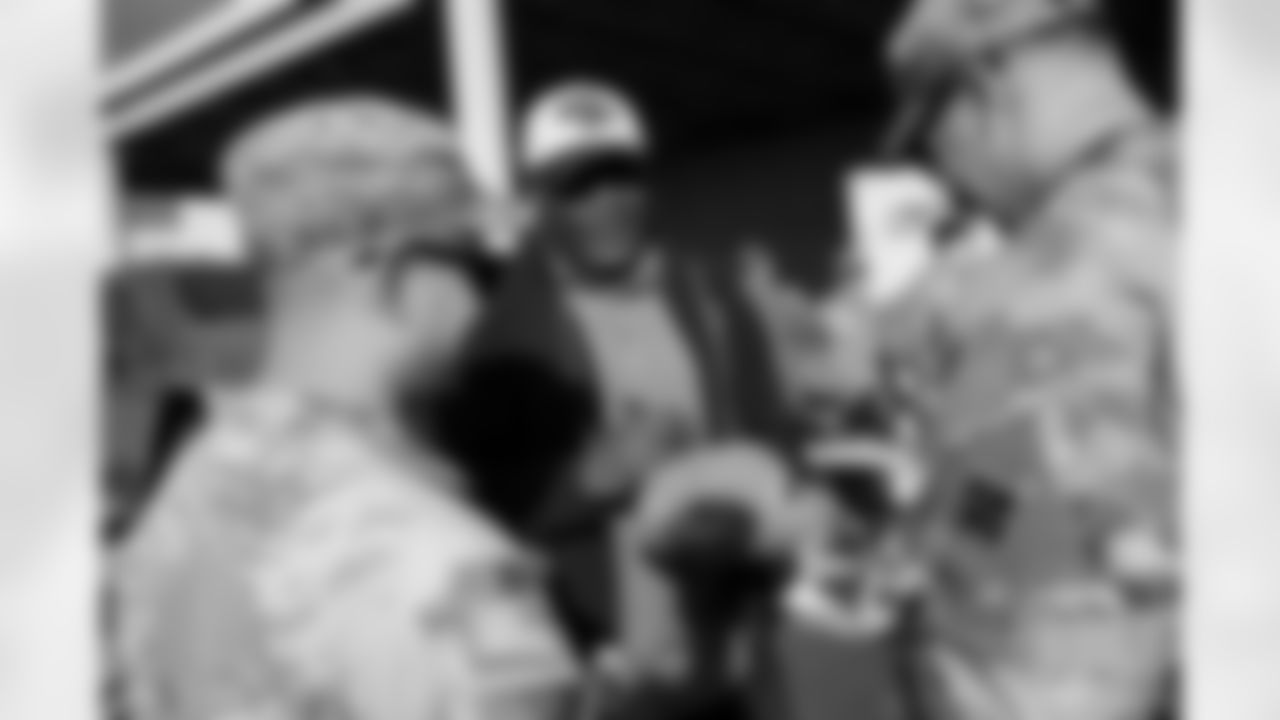 Denver Broncos Cheerleaders and Broncos alumni visit the United States Army post at Fort Carson during the Salute to Service Caravan on December 16, 2025. Photo by Ben Swanson / Denver Broncos