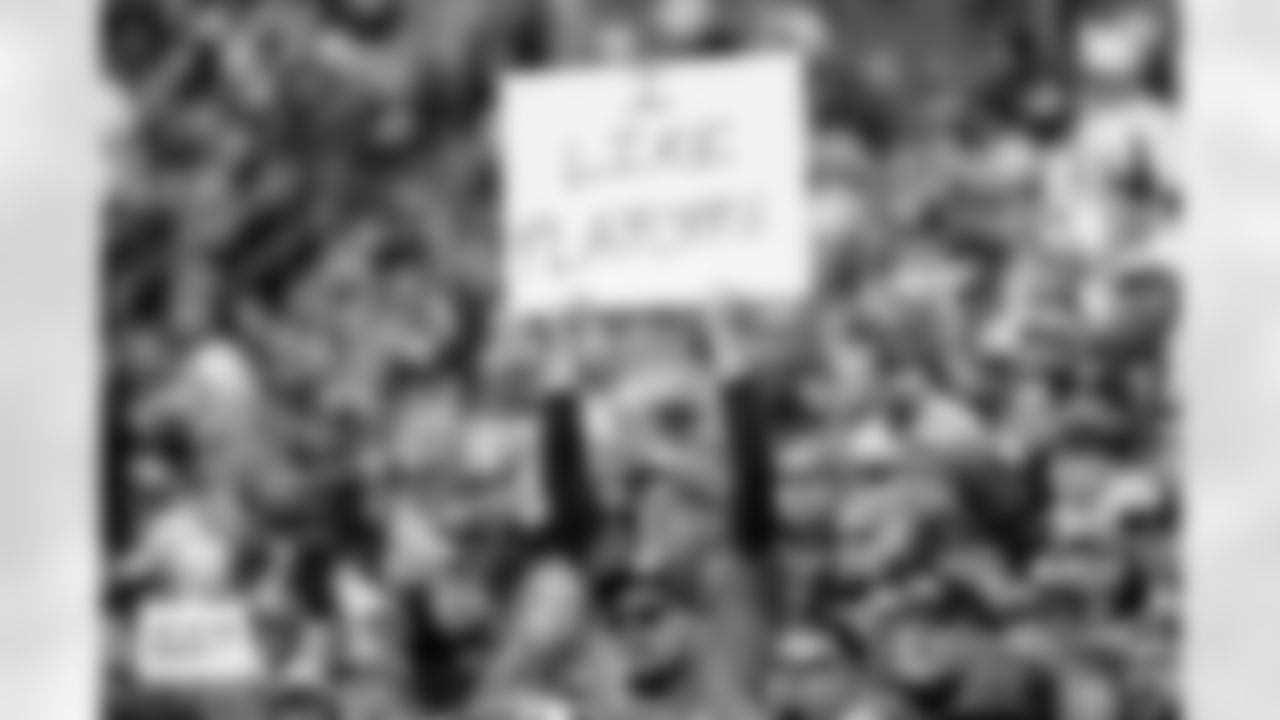 Fans during the Broncos' Week 18 game against the Los Angeles Chargers at Empower Field at Mile High in Denver, Colorado on January 4, 2026. Photo by Ben Swanson / Denver Broncos