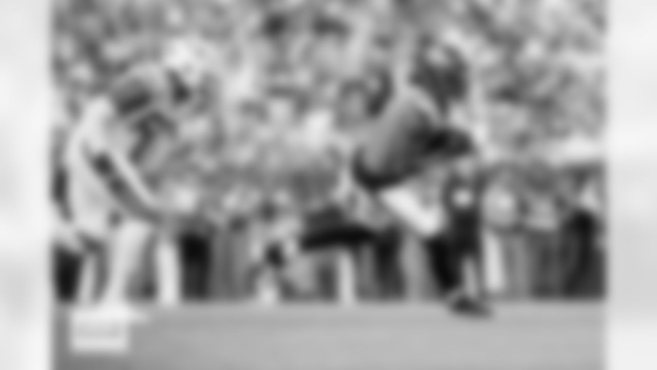 during the Broncos' Week 15 game against the Green Bay Packers at Empower Field at Mile High in Denver, Colorado on December 14, 2025. Photo by Gabriel Christus / Denver Broncos