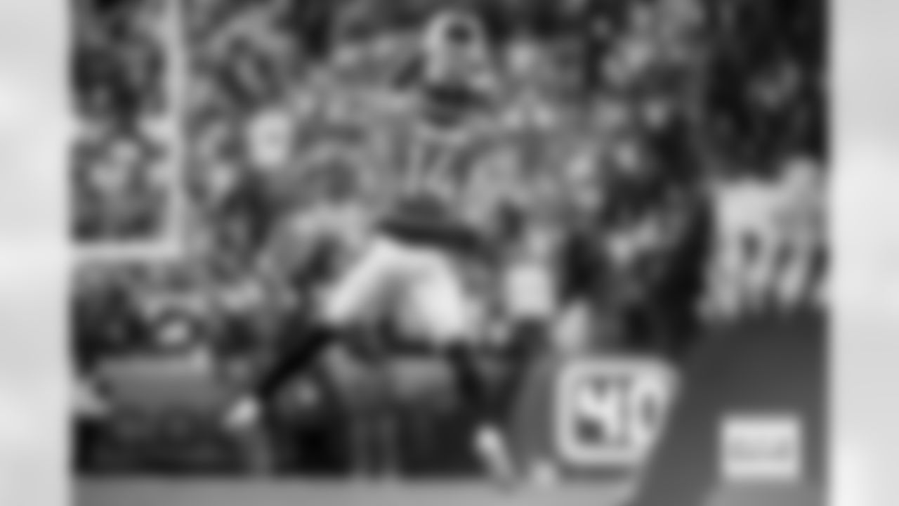 Denver Broncos wide receiver Courtland Sutton (14) makes a catch during the AFC Championship Game between the Denver Broncos and New England Patriots at Empower Field at Mile High in Denver, Colorado on January 25, 2026. Photo by Ben Swanson / Denver Broncos