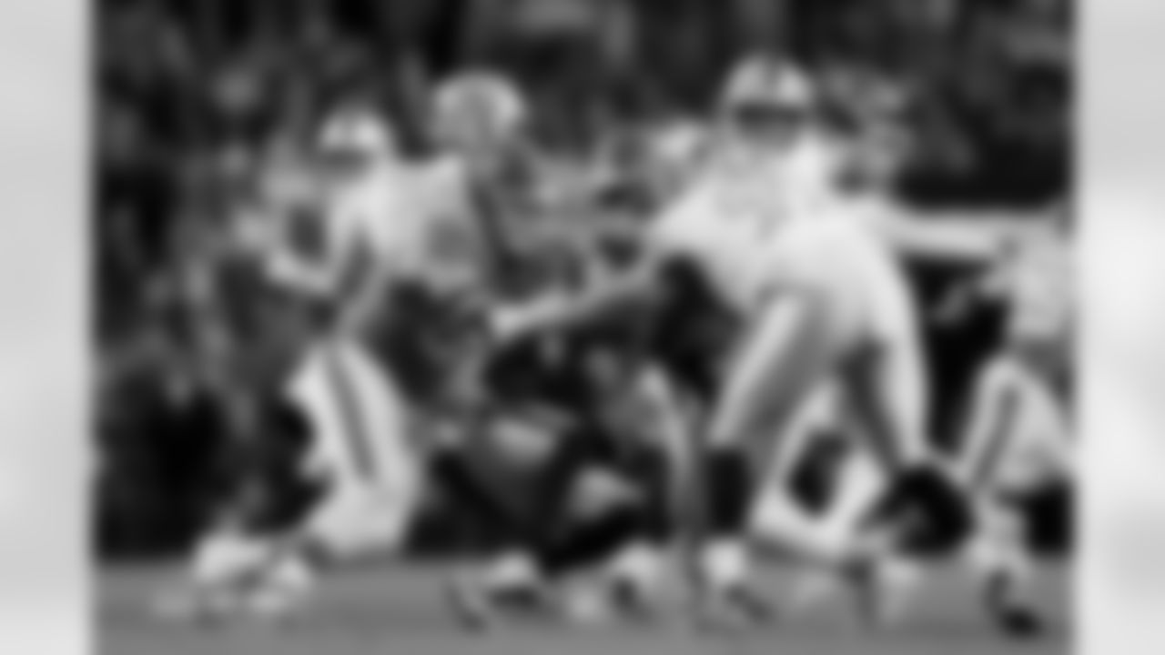 Zach Allen during the Broncos' Week 10 game against the Las Vegas Raiders at Empower Field at Mile High in Denver, Colorado on November 6, 2025. Photo by Gabriel Christus / Denver Broncos