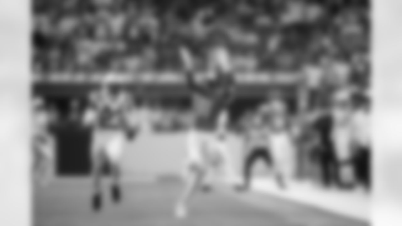 Denver Broncos wide receiver Troy Franklin (11) makes a catch during the Broncos' Week 2 game against the Indianapolis Colts at Lucas Oil Stadium in Indianapolis, Indiana on September 14, 2025. Photo by Ben Swanson / Denver Broncos