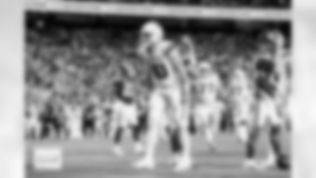 Denver Broncos quarterback Bo Nix (10) celebrates after a touchdown during the Broncos' Week 17 game against the Kansas City Chiefs at GEHA Field at Arrowhead Stadium in Kansas City, Missouri on December 25, 2025. Photo by Ben Swanson / Denver Broncos