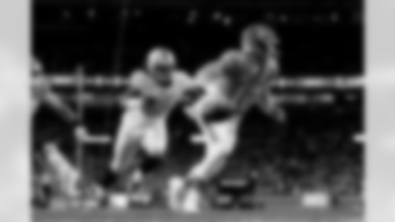 Bo Nix (10) before the Broncos' Week 10 game against the Las Vegas Raiders at Empower Field at Mile High in Denver, Colorado on November 6, 2025. Photo by Ben Swanson / Denver Broncos