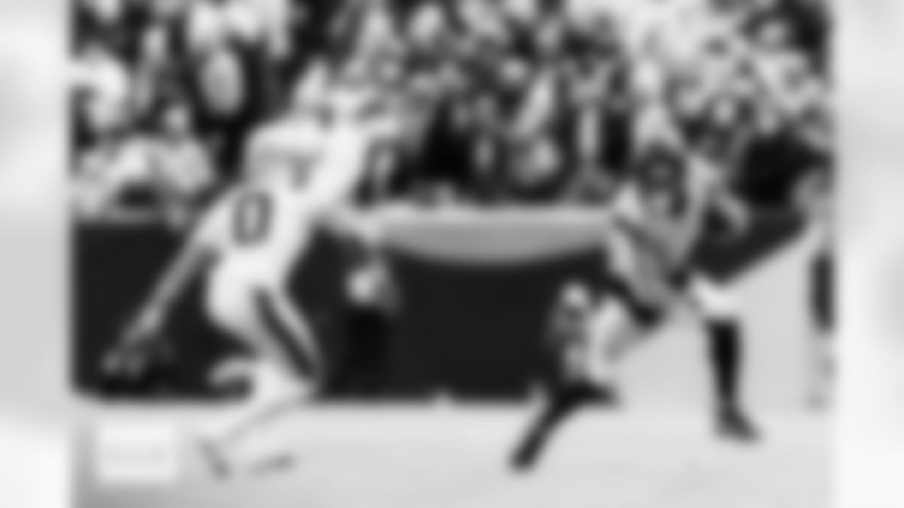 Denver Broncos tight end Evan Engram (1) runs with the ball after a catch during the AFC Championship Game between the Denver Broncos and New England Patriots at Empower Field at Mile High in Denver, Colorado on January 25, 2026. Photo by Gabriel Christus / Denver Broncos