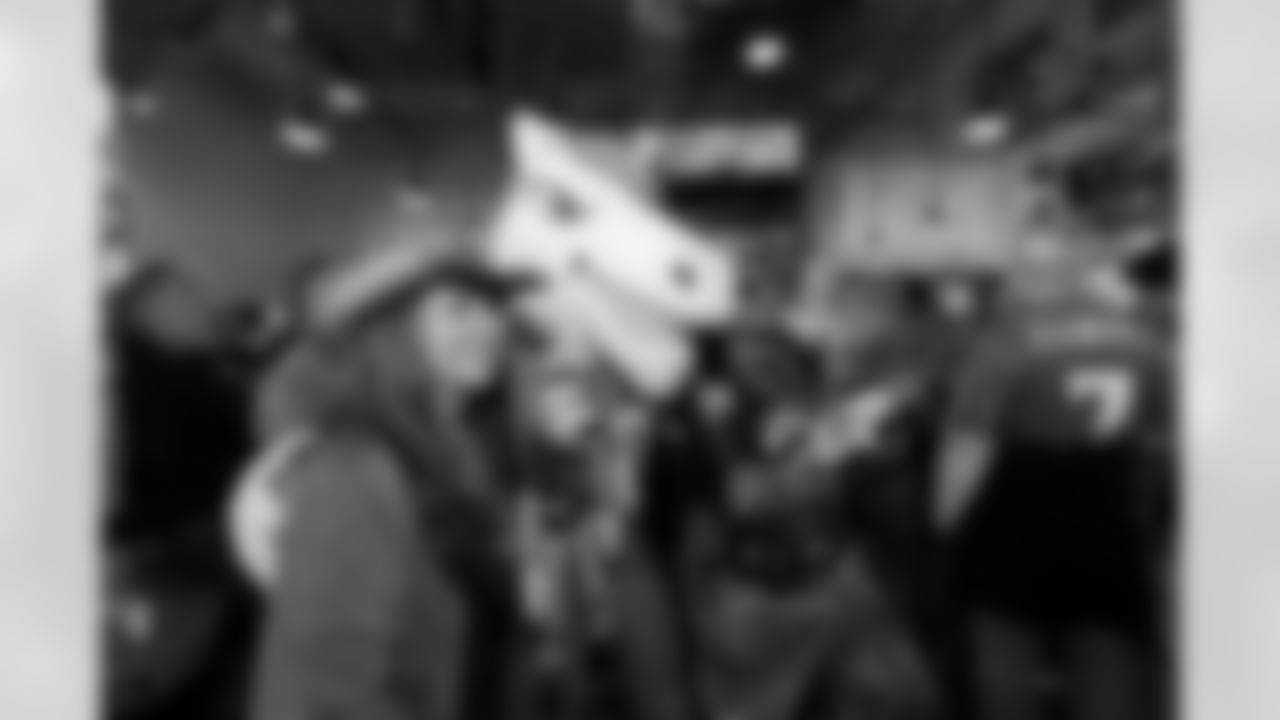 Miles the Mascot during a fan rally on Saturday, November 29, 2025 at Solace Outpost in Washington DC, District of Columbia.
Photo by Gabriel Christus / Denver Broncos