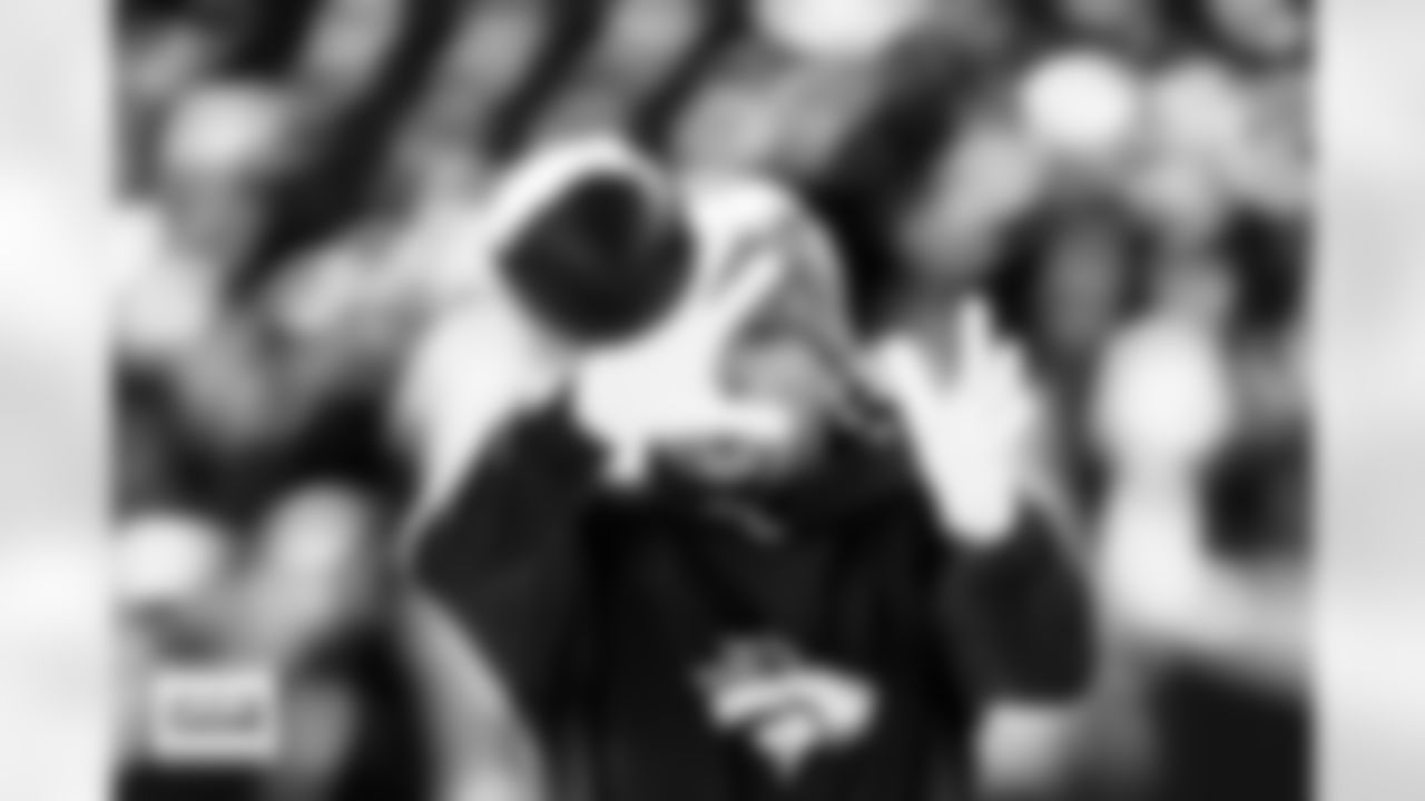 Evan Engram warms up before the Broncos' Divisional Round playoff game against the Buffalo Bills at Empower Field at Mile High in Denver, Colorado on January 17, 2026. Photo by Ben Swanson / Denver Broncos