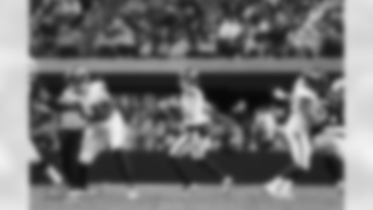 Bo Nix (10) during the Broncos' Week 14 game against the Las Vegas Raiders at Allegiant Stadium in Las Vegas, Nevada on December 7, 2025. Photo by Gabriel Christus / Denver Broncos