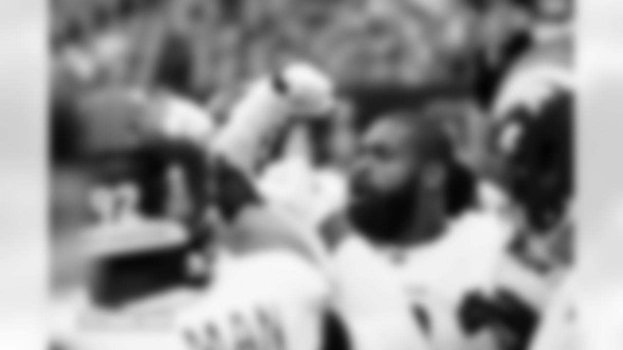 Jonathon Cooper (0) before the Broncos' Week 9 game against the Houston Texans at NRG Stadium in Houston, Texas on November 2, 2025. Photo by Ben Swanson / Denver Broncos