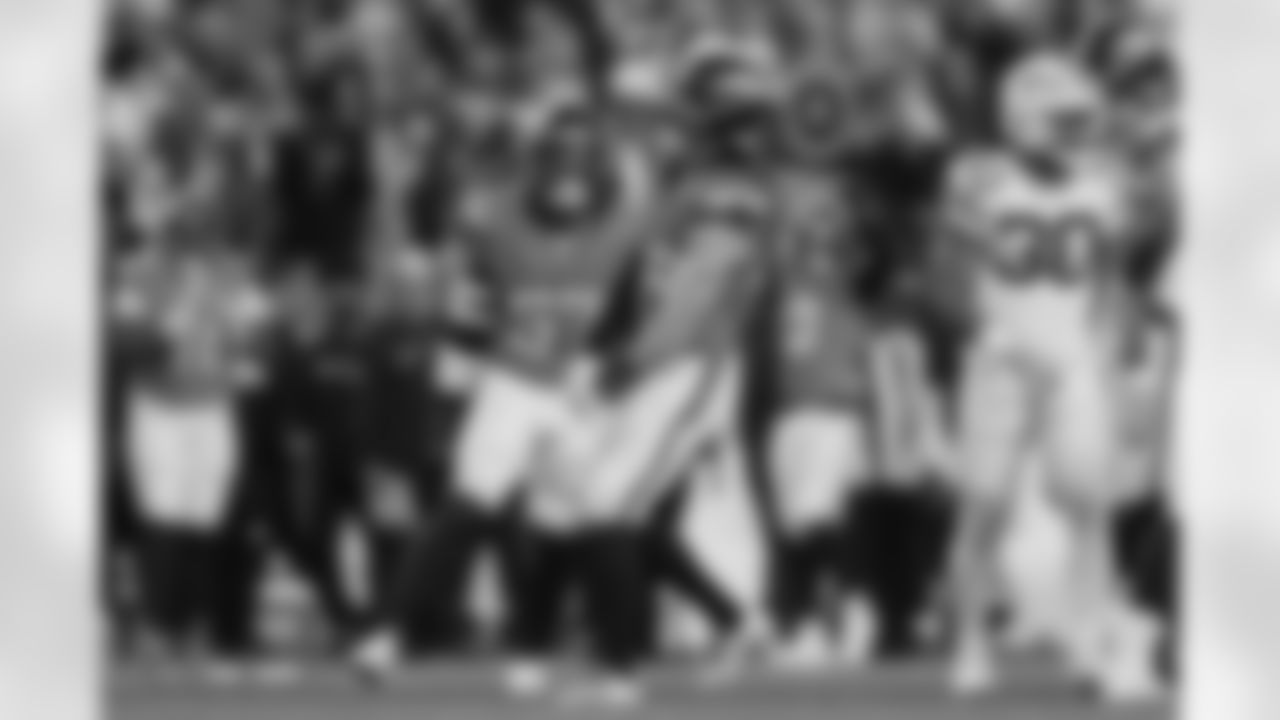 Alex Singleton (49) during the Broncos' Week 15 game against the Green Bay Packers at Empower Field at Mile High in Denver, Colorado on December 14, 2025. Photo by Ben Swanson / Denver Broncos