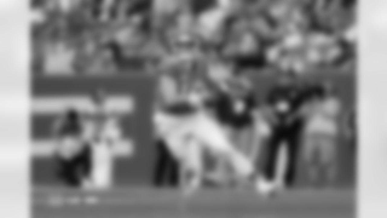 Bo Nix (10) during the Broncos' Week 18 game against the Los Angeles Chargers at Empower Field at Mile High in Denver, Colorado on January 4, 2026. Photo by Ben Swanson / Denver Broncos