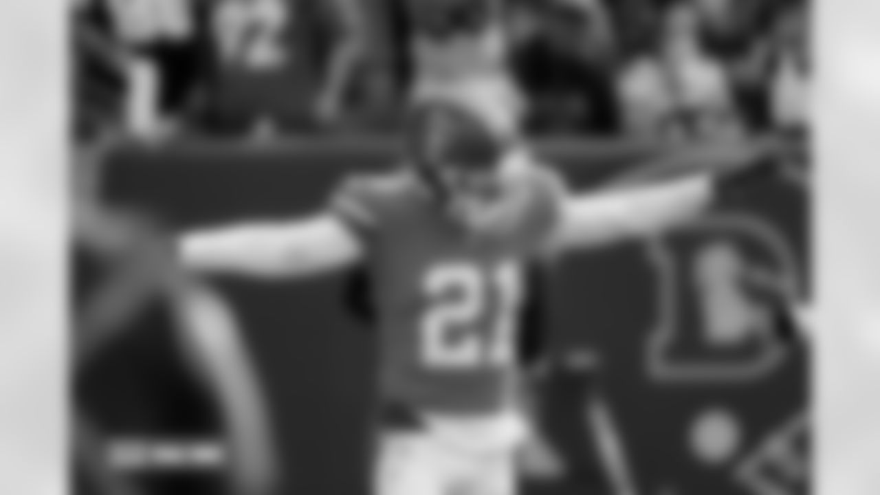 Riley Moss (21) during the Broncos' Week 8 game against the Dallas Cowboys at Empower Field at Mile High in Denver, Colorado on October 26, 2025. Photo by Ben Swanson / Denver Broncos