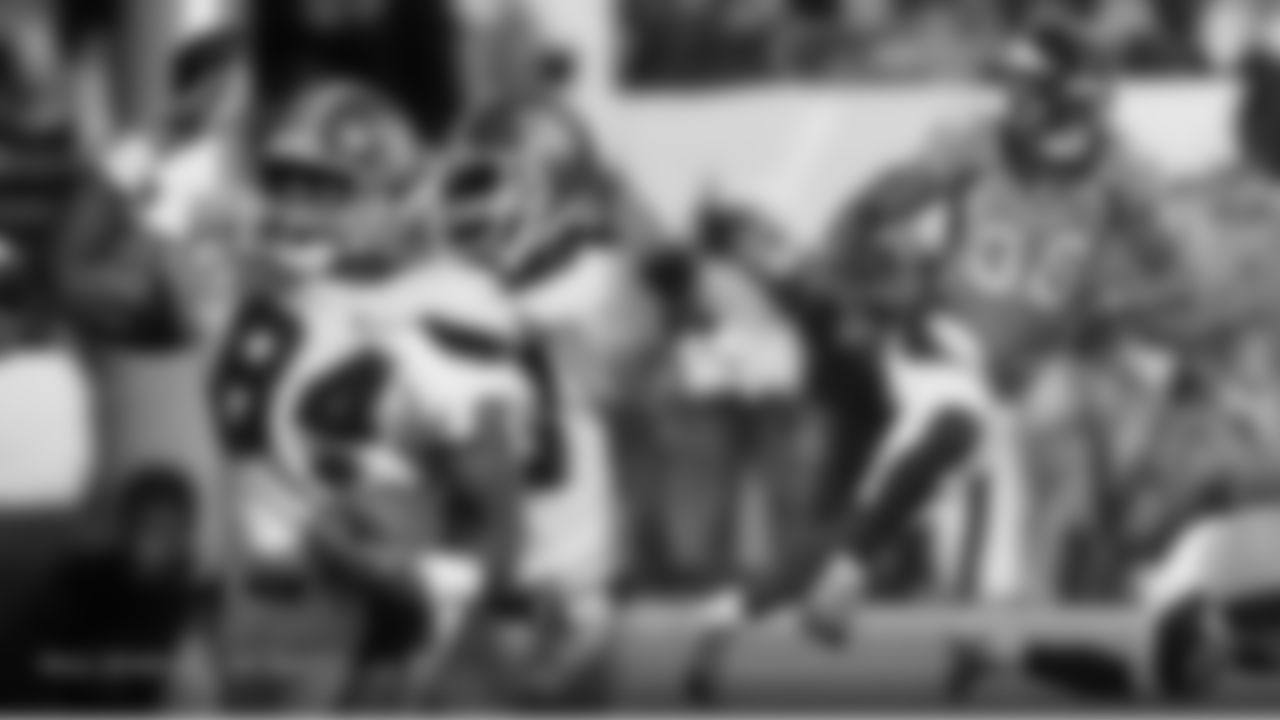 Most Receptions, Game
13 – Shannon Sharpe at LA Raiders on Jan. 9, 1994; Demaryius Thomas vs. Seattle on Feb. 2, 2014