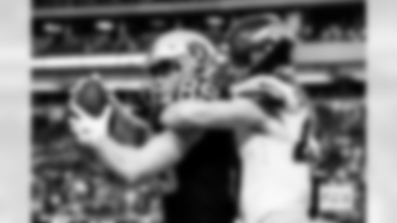 Denver Broncos linebacker Alex Singleton (49) tackles Las Vegas Raiders tight end Brock Bowers (89) during the Broncos' Week 14 game against the Las Vegas Raiders at Allegiant Stadium in Las Vegas, Nevada on December 7, 2025. Photo by Gabriel Christus / Denver Broncos