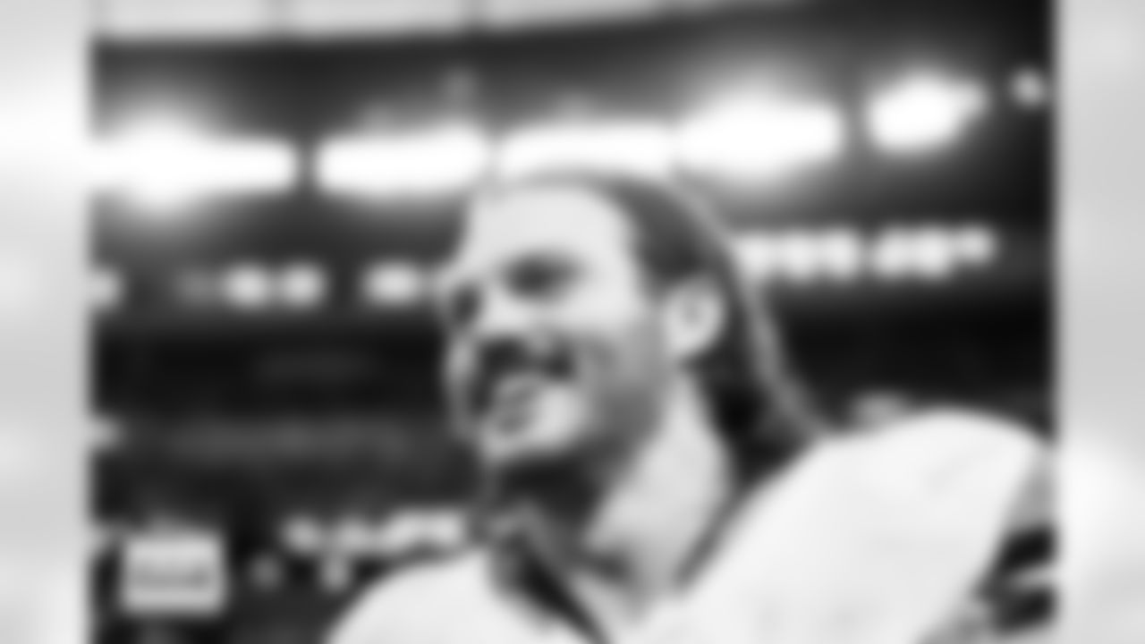 Denver Broncos linebacker Alex Singleton (49) smiles on the sideline during the Broncos' Week 14 game against the Las Vegas Raiders at Allegiant Stadium in Las Vegas, Nevada on December 7, 2025. Photo by Gabriel Christus / Denver Broncos