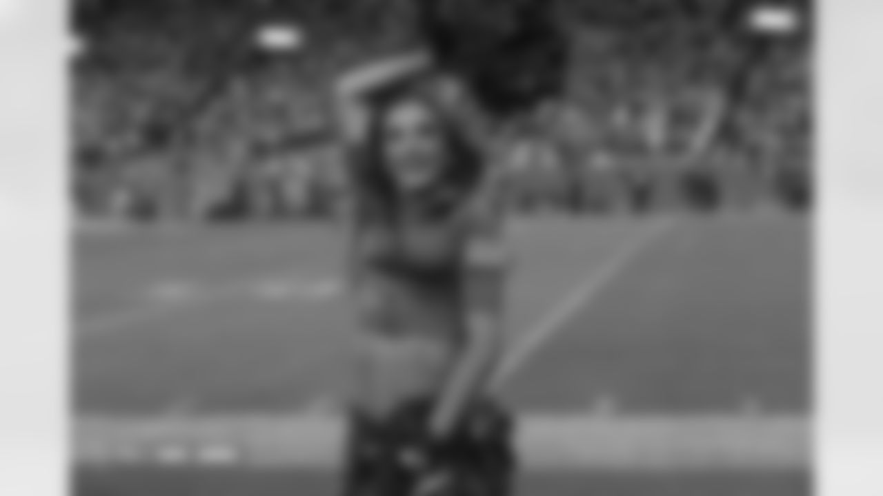 Denver Broncos Cheerleaders during the Broncos' Week 11 game against the Kansas City Chiefs at Empower Field at Mile High in Denver, Colorado on November 16, 2025. Photo by Paul Cloud / Denver Broncos