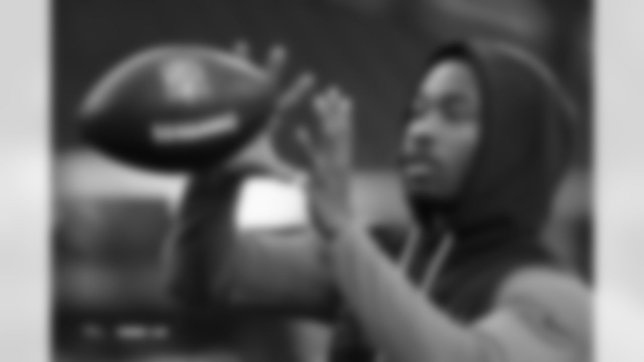 Jahdae Barron before the Broncos' Week 14 game against the Las Vegas Raiders at Allegiant Stadium in Las Vegas, Nevada on December 7, 2025. Photo by Ben Swanson / Denver Broncos