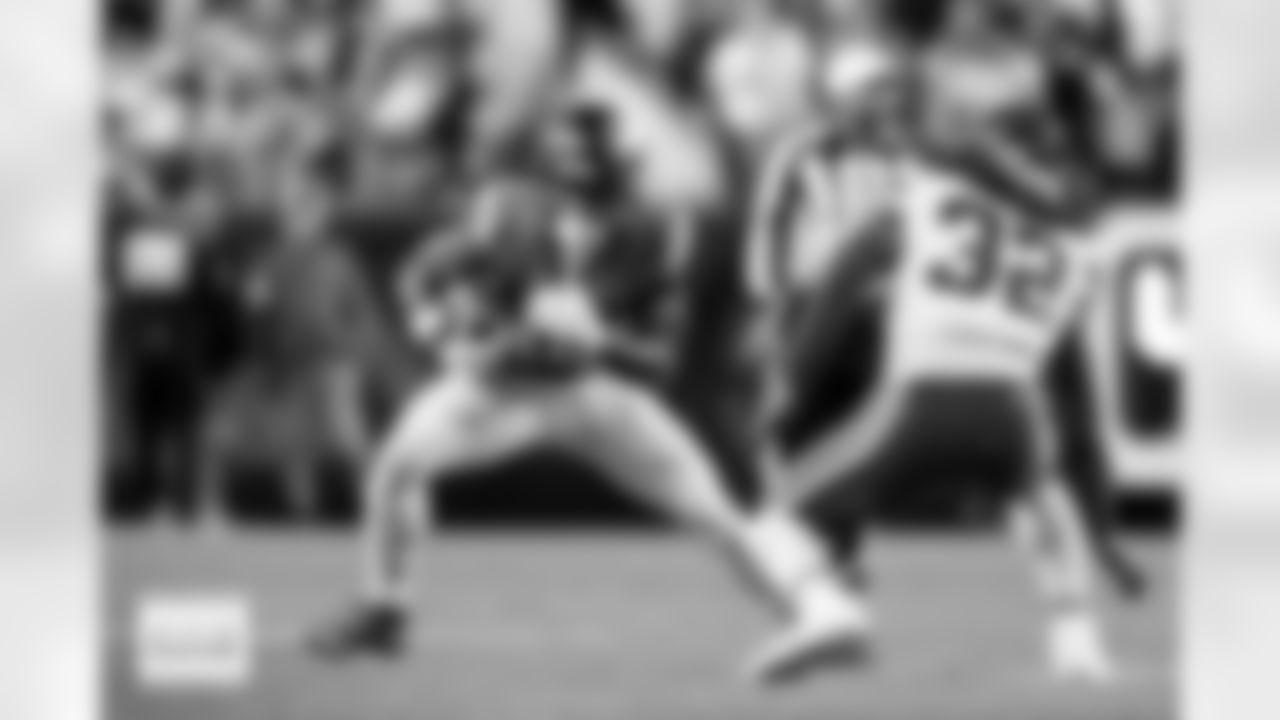 Denver Broncos wide receiver Courtland Sutton (14) makes a catch and runs with the ball during the Broncos' Week 11 game against the Kansas City Chiefs at Empower Field at Mile High in Denver, Colorado on November 16, 2025. Photo by Ben Swanson / Denver Broncos