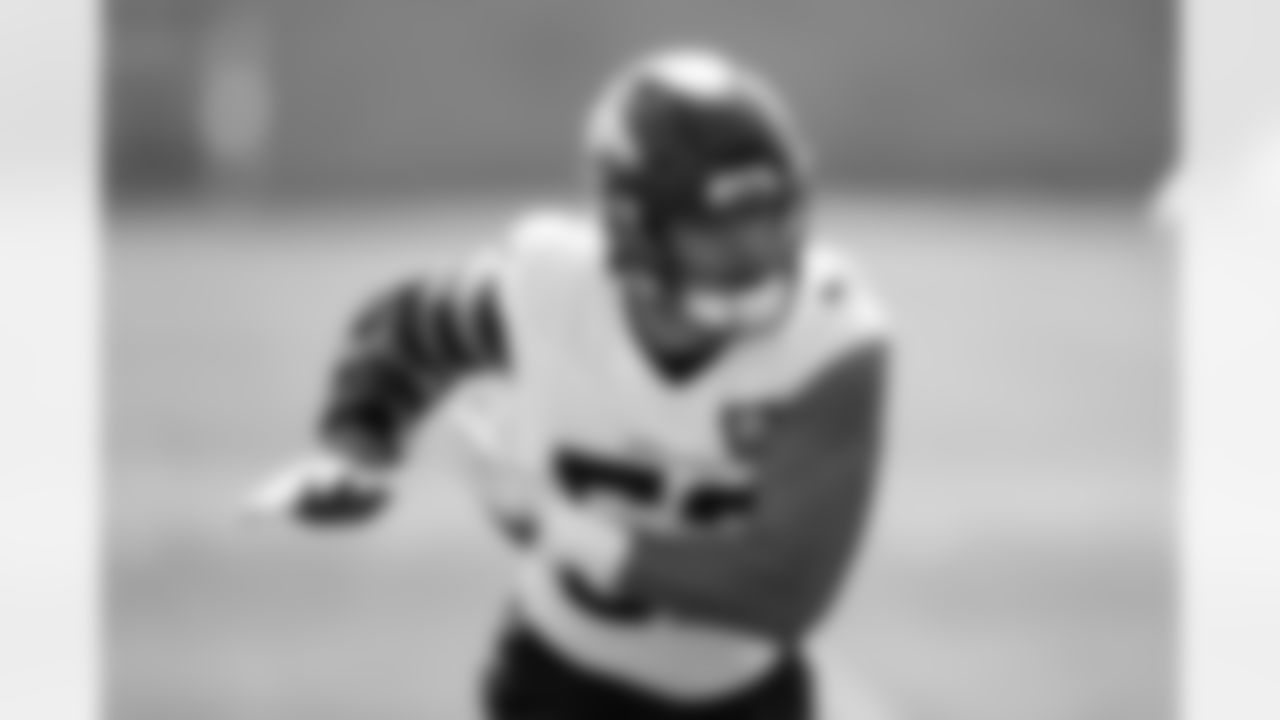 Jonah Elliss during practice at Broncos Park Powered by CommonSpirit in Englewood, Colorado on September 4, 2025. Photo by Ben Swanson / Denver Broncos