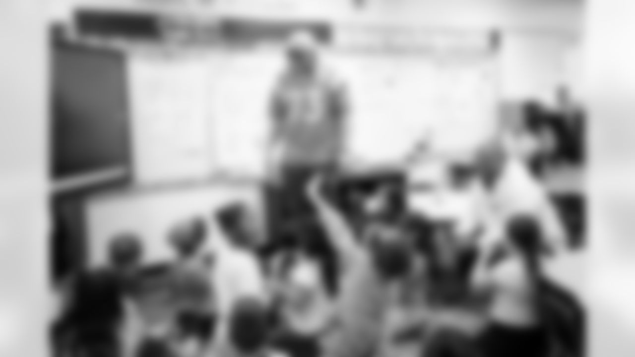 The Denver Broncos and CommonSpirit host a Thanksgiving assembly and activities about kindness at Colfax Elementary School in Denver, Colorado on November 11, 2025. Photo by Ben Swanson / Denver Broncos