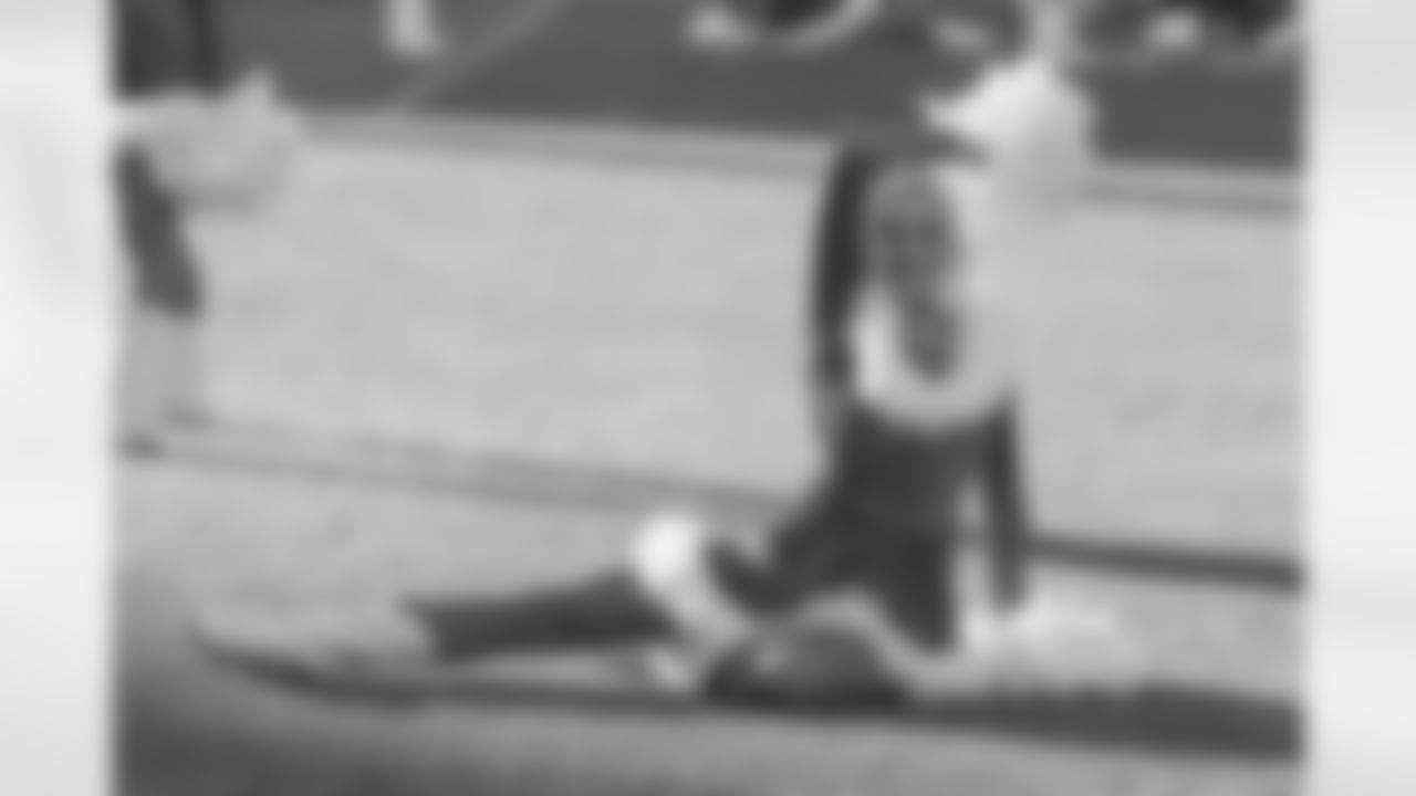 Denver Broncos Cheerleaders during the Broncos' Week 16 game against the Jacksonville Jaguars at Empower Field at Mile High in Denver, Colorado on December 21, 2025. Photo by Paul Cloud / Denver Broncos