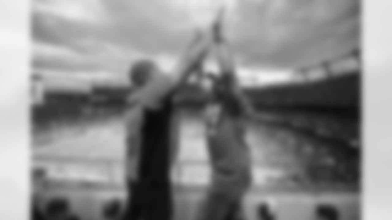 Fans celebrate after a touchdown during the Broncos' Week 4 game against the Cincinnati Bengals at Empower Field at Mile High in Denver, Colorado on September 29, 2025. Photo by Jamie Schwaberow/Denver Broncos