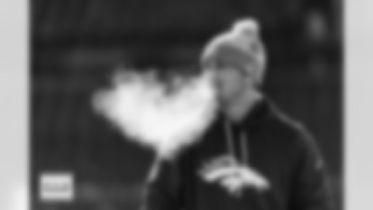 Denver Broncos tight end Evan Engram's breath is visible before the AFC Championship Game between the Denver Broncos and New England Patriots at Empower Field at Mile High in Denver, Colorado on January 25, 2026. Photo by Gabriel Christus / Denver Broncos