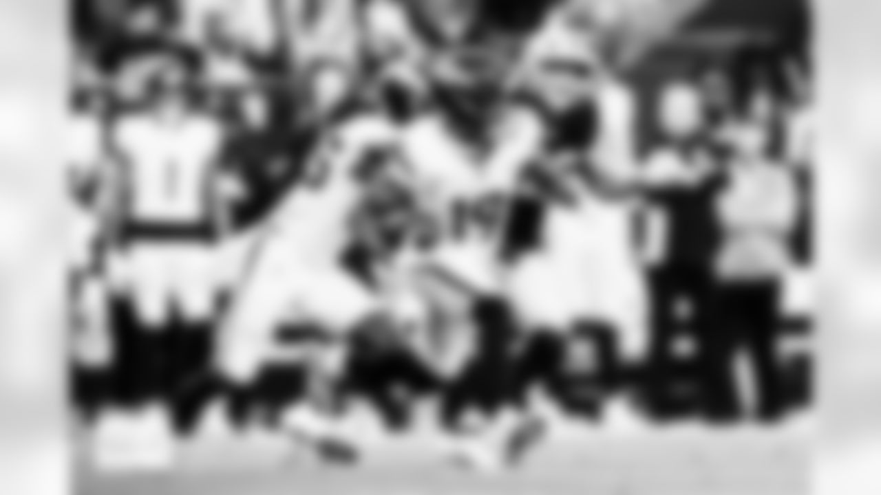 Denver Broncos wide receiver Marvin Mims Jr. (19) runs with the ball on a kickoff return during the Broncos' Week 14 game against the Las Vegas Raiders at Allegiant Stadium in Las Vegas, Nevada on December 7, 2025. Photo by Ben Swanson / Denver Broncos