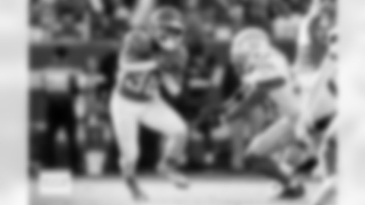 Jaleel McLaughlin during the Broncos' Week 18 game against the Los Angeles Chargers at Empower Field at Mile High in Denver, Colorado on January 4, 2026. Photo by Gavin Liddell / Denver Broncos