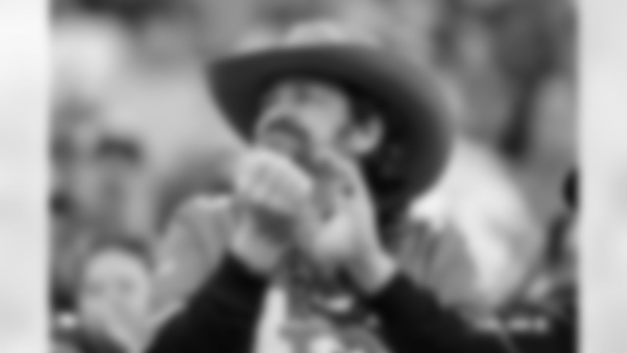 Fans clap during the Broncos' Week 18 game against the Los Angeles Chargers at Empower Field at Mile High in Denver, Colorado on January 4, 2026. Photo by Ben Swanson / Denver Broncos