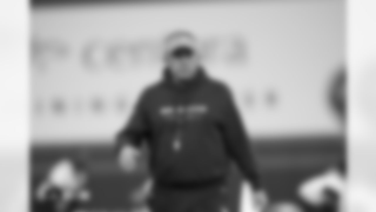 Sean Payton during practice on Friday, December 1, 2023 at Centura Health Training Center in Englewood, Colorado.
Photo by Gabriel Christus / Denver Broncos